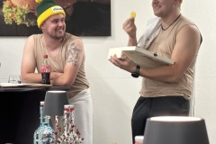 20251025_192256298_iOS