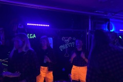 20251115_190444903_iOS