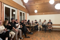 20251018_190613333_iOS