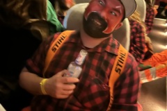 20251123_010455728_iOS